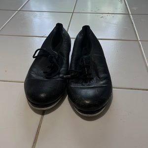 Tap shoes